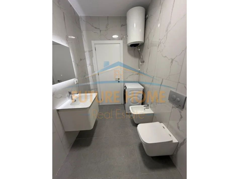 jap me qera apartament 1+1+Ballkon Kati 9, 64 m² 450 € (RRUGA E KAVAJES)