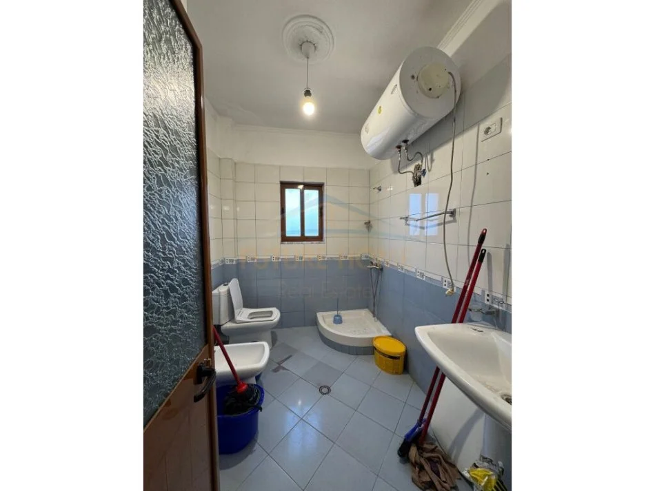 Tirane, jepet me qera apartament 2+1 Kati 3, 105 m² 700 € (DON BOSKO TIRANE)