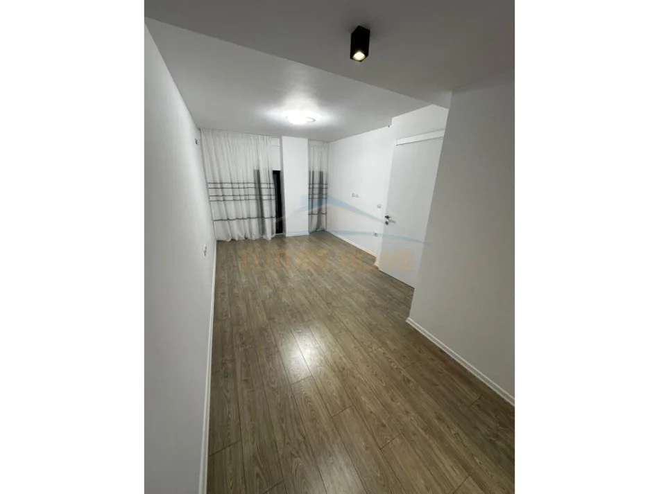 SHITET ME KREDI Tirane, shitet apartament duplex Dublex , 121 m² 227000 € (ISH PARKU I AUTOBUZAVE TIRANE)