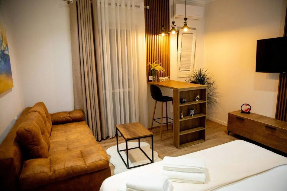 Jepet me Qira ditore: Apartament Modern në Zemër të Tiranës, Kati 5, 40 m² 40 € (Rruga Luigj Gurakuqi)