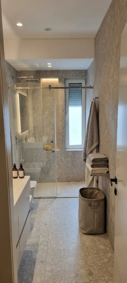 Tirane, jepet me qera apartament 1+1 Kati 1, 50 m² 900 € (British School ,Kodra e Diellit 2)