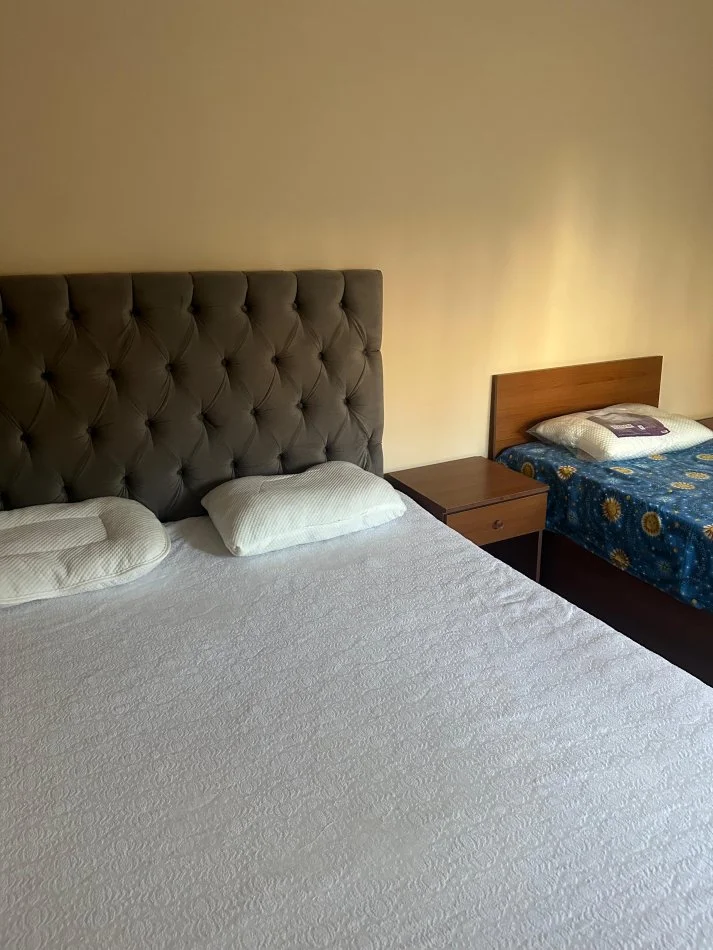 Tirane, jepet me qera apartament 1+1+Ballkon Kati 2, 60 m² 500 € 