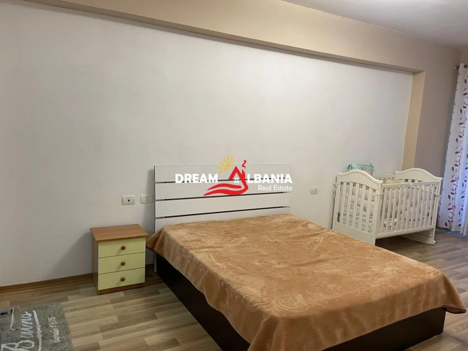 Tirane, jepet me qera apartament 2+1 Kati 8, 120 m² 550 € (Astir)