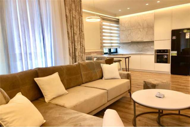 Tirane, jepet me qera apartament 2+1+BLK Kati 4, 130 m² 1.500 Euro (Rruga Elbasanit)