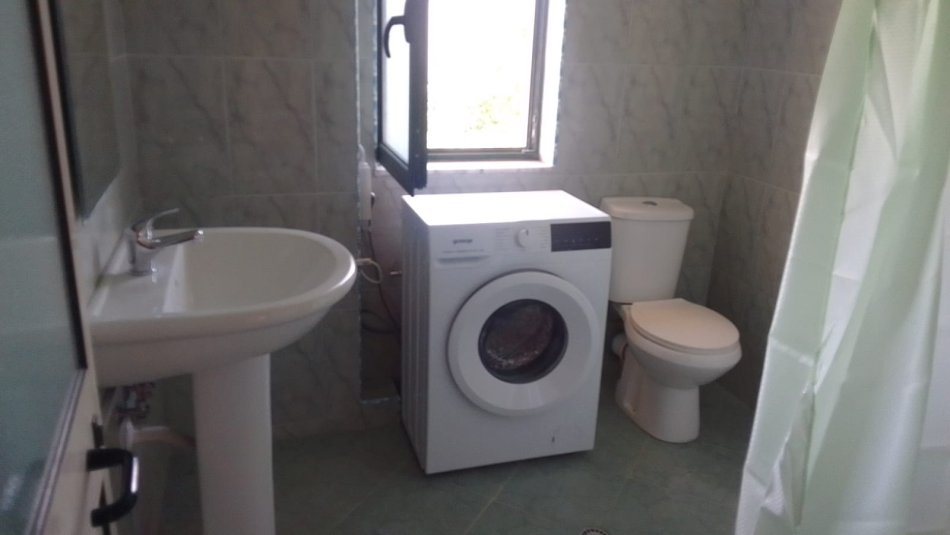 Tirane, jepet me qera apartament 3+1+Ballkon Kati 2, 120 m² 450 € (ASTIR)