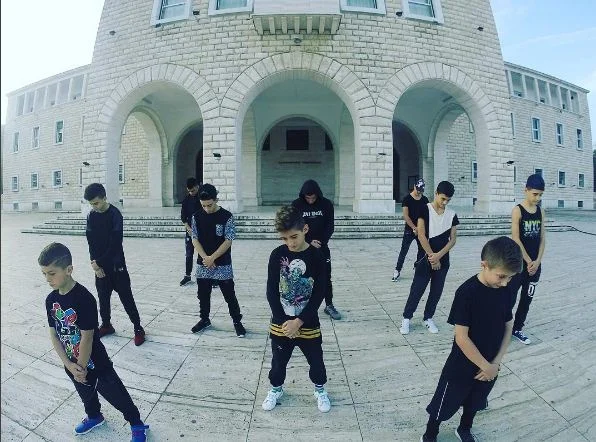 Tirane, ofrojme kurse kercim - dance Kurse Kercimi