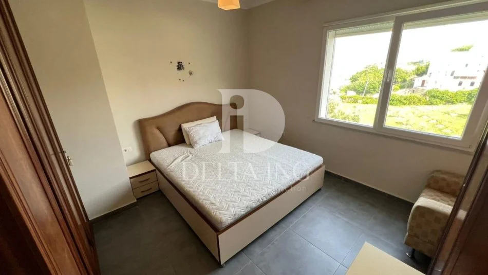 Tirane, jepet me qera apartament 1+1+Aneks+Ballkon Kati 4, 70 m² 450 € (Kopshti Botanik)