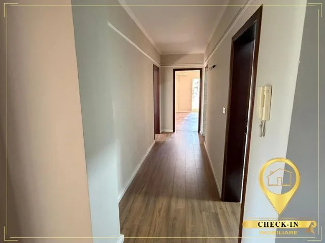 Tirane, jepet me qera zyre Kati 4, 177 m² 1.800 € (Sheshi Wilson)
