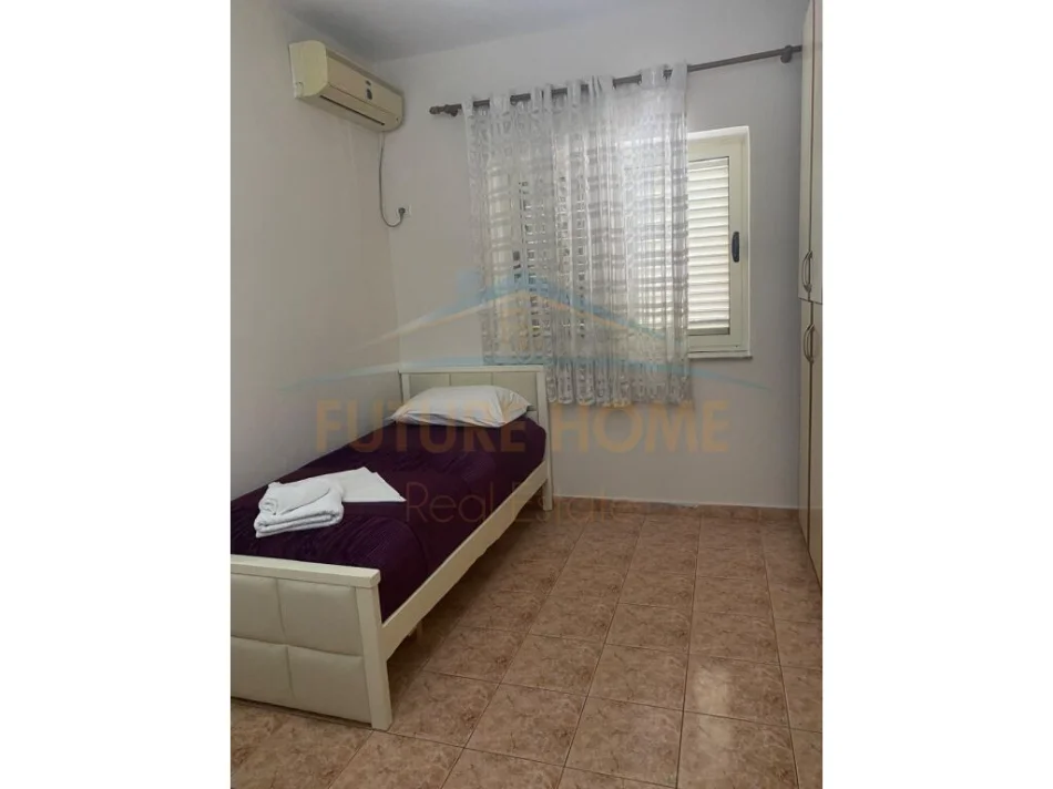 Tirane, jepet me qera apartament 3+1+Ballkon Kati 2, 120 m² 800 € (Shkolla e Baletit)