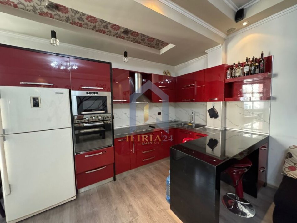 Tirane, jap me qera apartament 1+1+Ballkon Kati 2, 70 m² 500 € (Bernard Bilota)