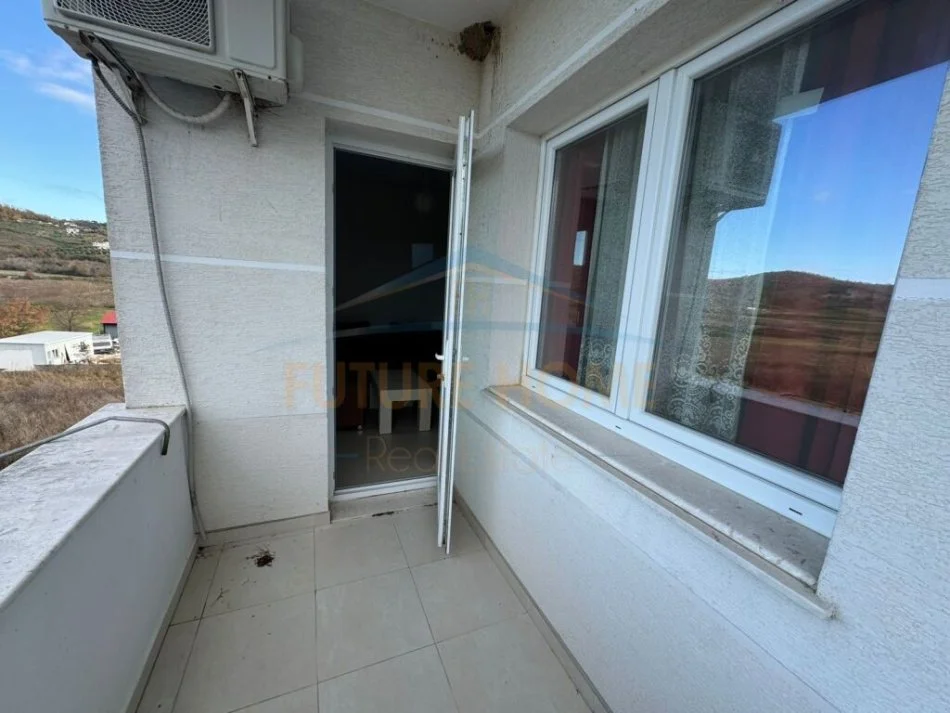 Durres, shitet apartament 1+1+Ballkon Kati 4, 54 m² 83.700 € (Gjiri i lalezit)