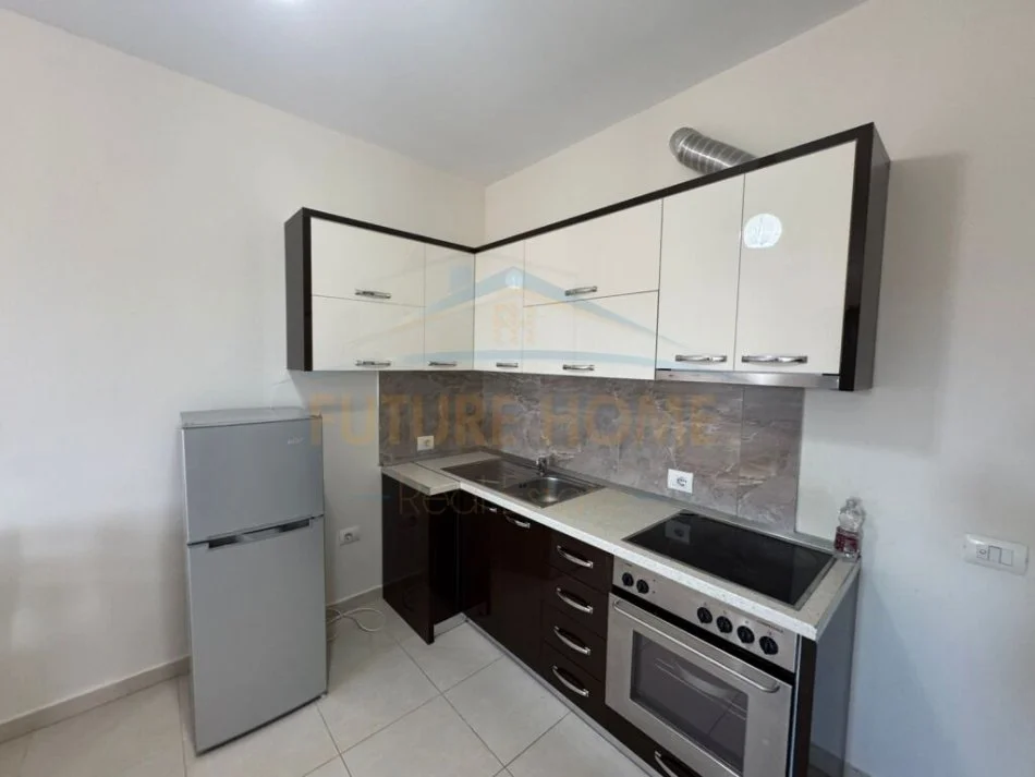 Durres, shitet apartament 1+1+Ballkon Kati 4, 54 m² 83.700 € (Gjiri i lalezit)