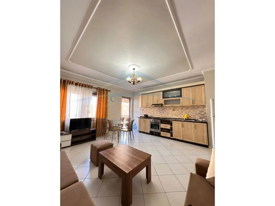 Tirane, shitet apartament 2+1+Ballkon Kati 7, 104 m² 133.000 € (Unaza e Re)