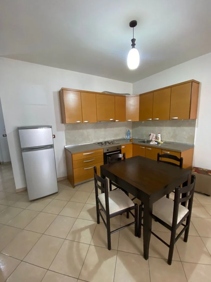 Tirane, shitet apartament 1+1 Kati 2, 75 m² 85.000 € (Casa Italia)