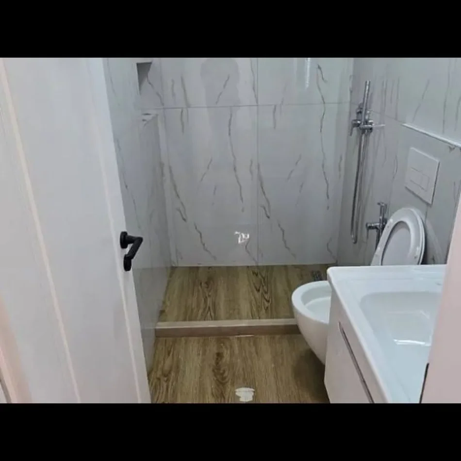 Tirane, shitet apartament 2+1 Kati 4, 64 m² 169.000 € (Rruga E Kavajës)