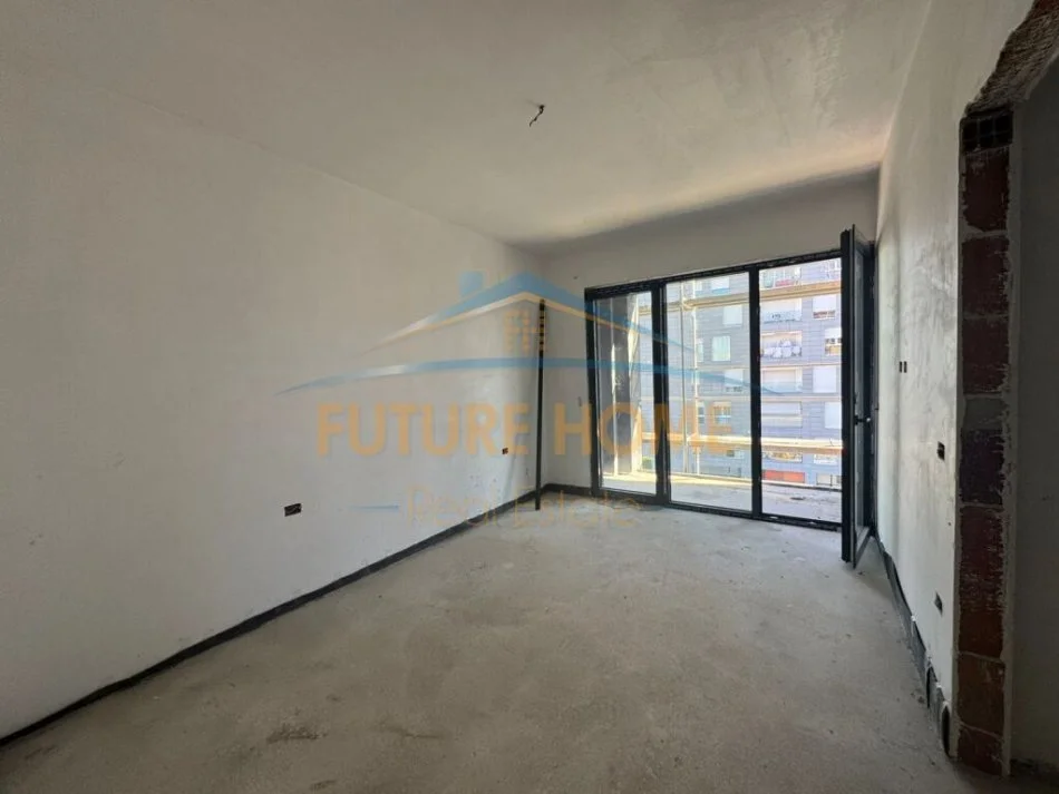 Tirane, shitet apartament 1+1 Kati 3, 66 m² 122.000 € (Don Bosko)