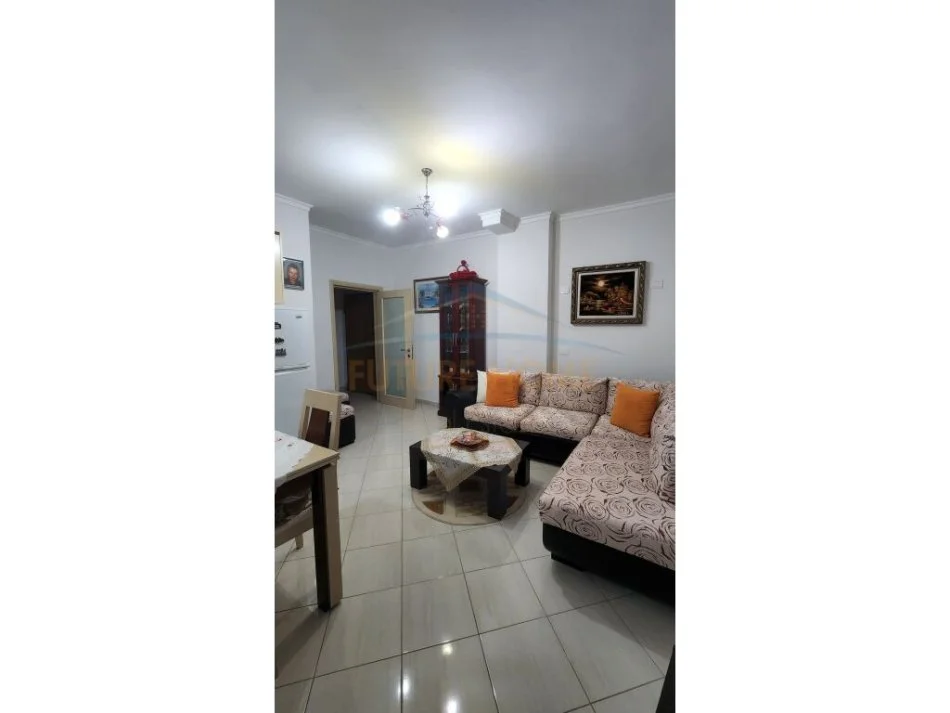 Tirane, shitet apartament 2+1+Ballkon Kati 2, 104 m² 151.000 € 