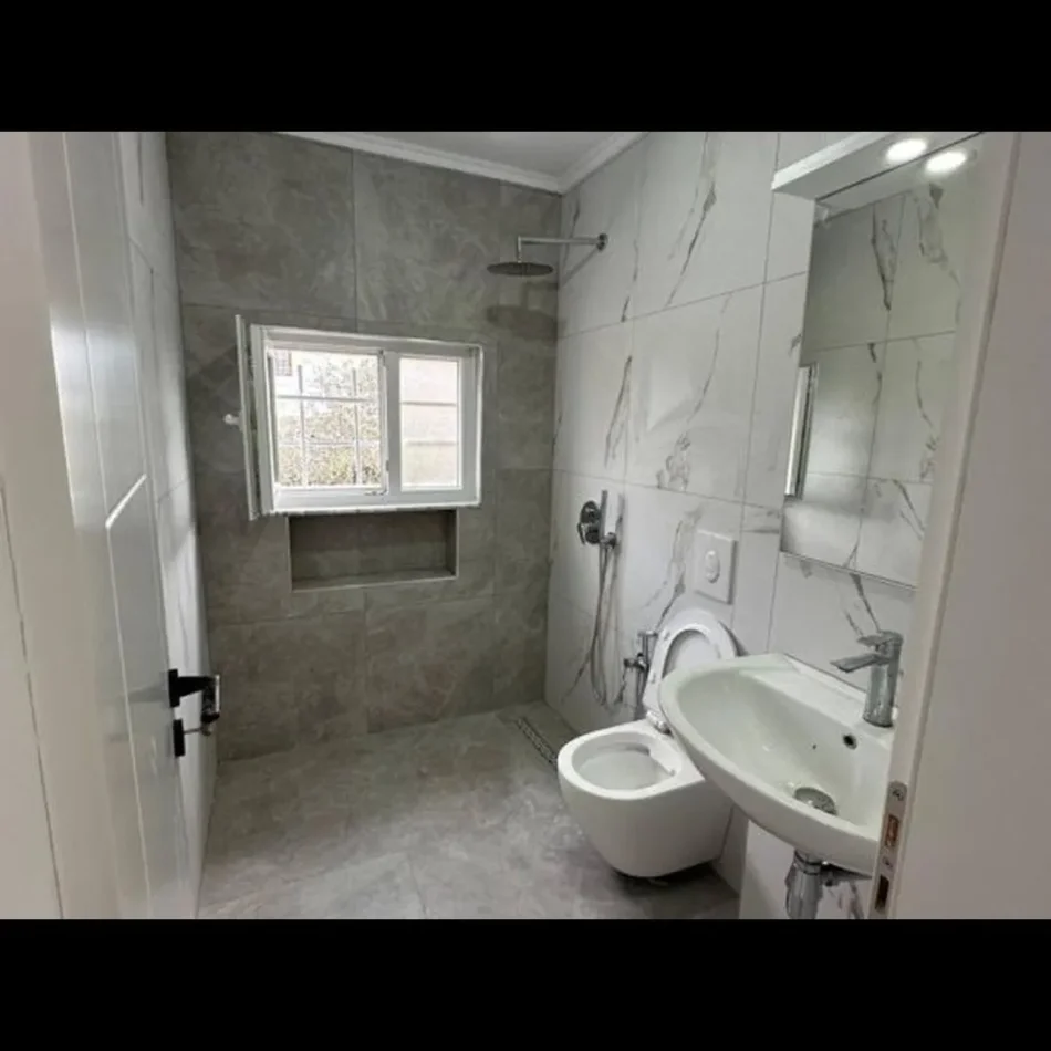 Tirane, shitet apartament 1+1 Kati 2, 57 m² 75.000 € (Allias)