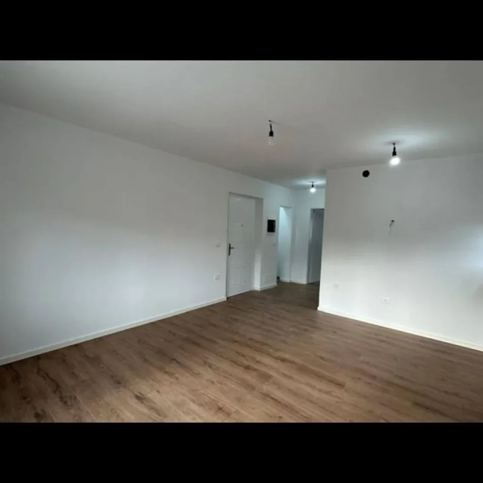 Tirane, shitet apartament 1+1 Kati 2, 57 m² 75.000 € (Allias)