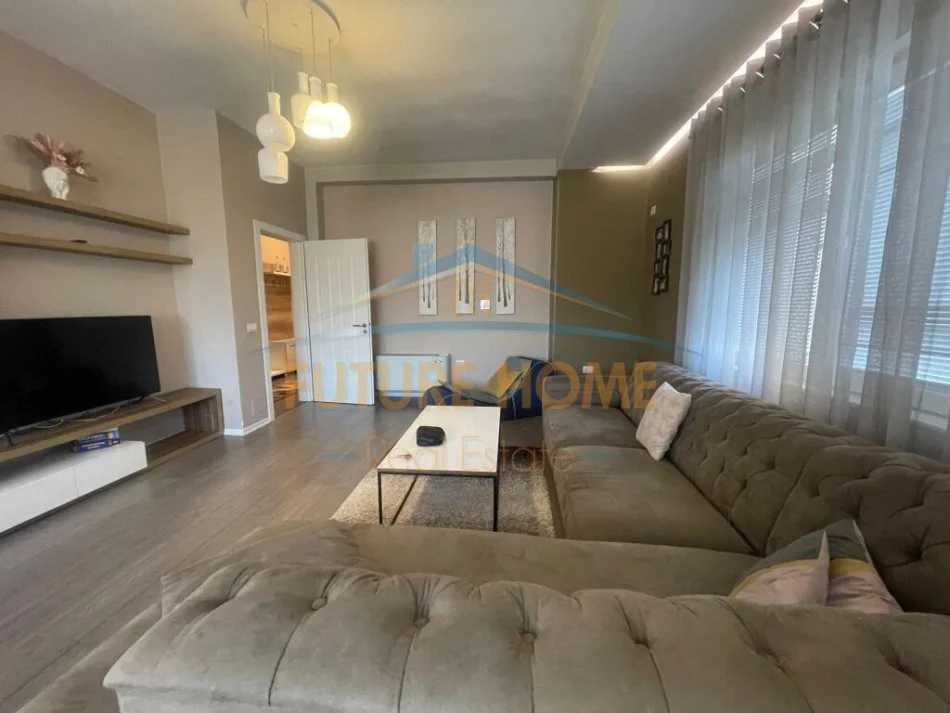 Tirane, jepet me qera apartament 2+1 Kati 2, 124 m² 800 € (Rruga e elbasanit)