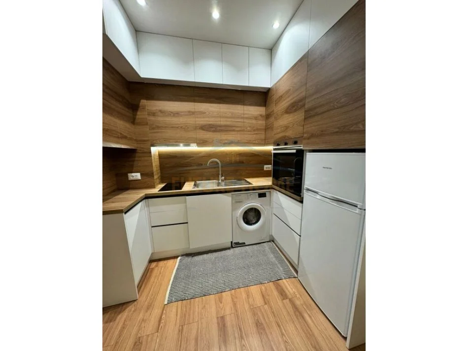 Tirane, jepet me qera apartament 1+1 Kati 1, 70 m² 650 € (DON BOSKO)