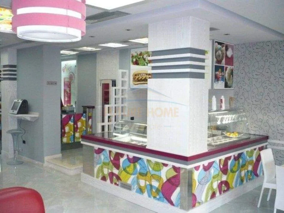 Tirane, shitet bar-kafe Kati 0, 260 m² 270.000 € (Pallati me Shigjeta)