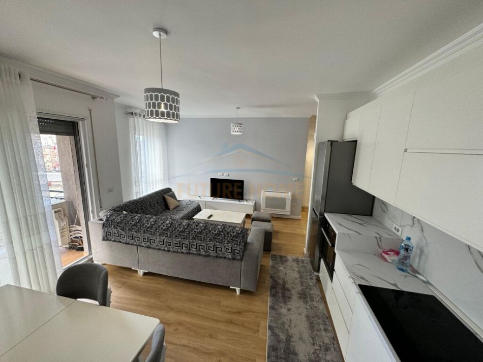 Tirane, jepet me qera apartament 2+1 Kati 4, 97 m² 650 € (rruga Egnatia, Don Bosko)