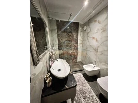 Sarande, shitet apartament 3+1 Kati 6, 156 m² 245.000 € (Sarandë AREA47667)