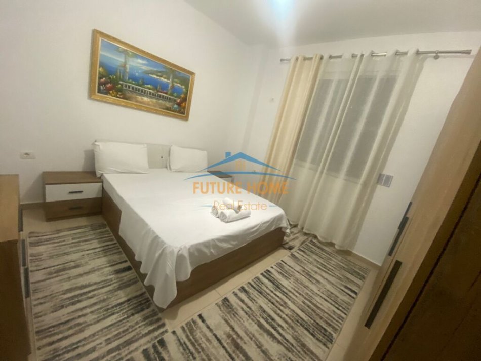 Tirane, jepet me qera apartament 1+1 Kati 1, 65 m² 500 € (rruga 5 maji)