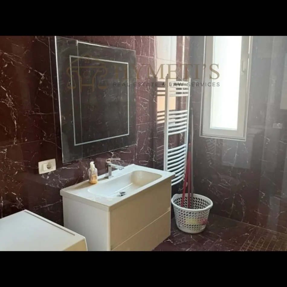 Tirane, jepet me qera apartament 2+1 Kati 2, 120 m² 800 € (Spitali Amerikan 3)