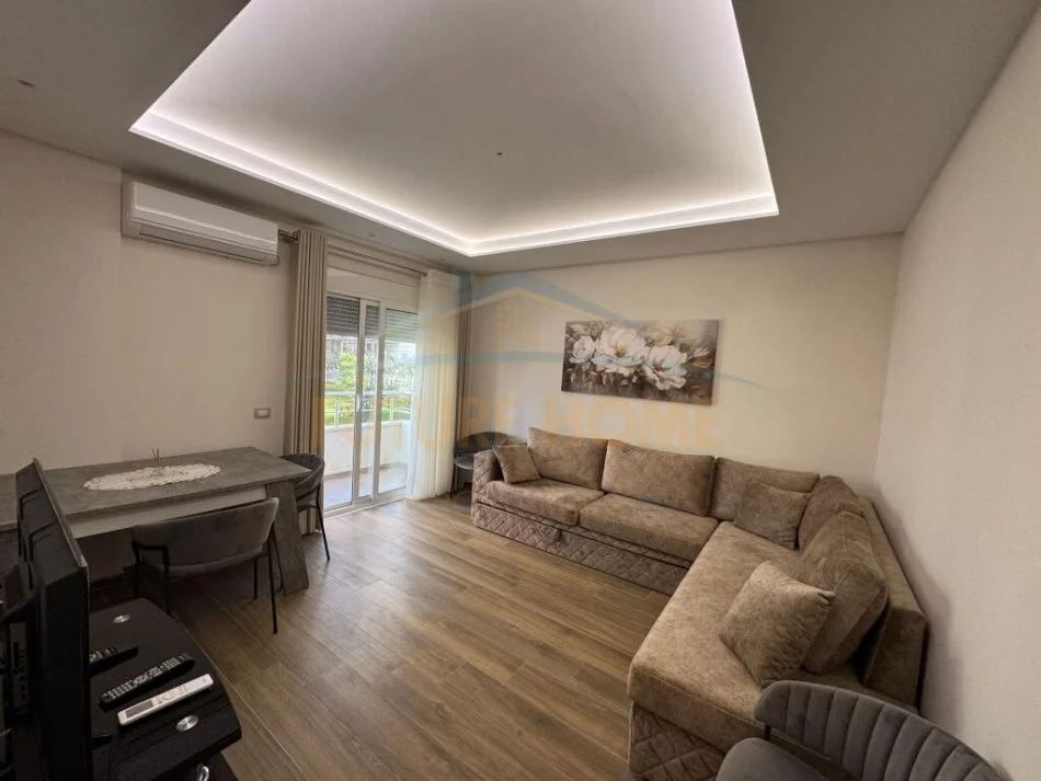 Durres, shitet apartament 1+1+Ballkon Kati 1, 48 m² 86.000 € (qerret)