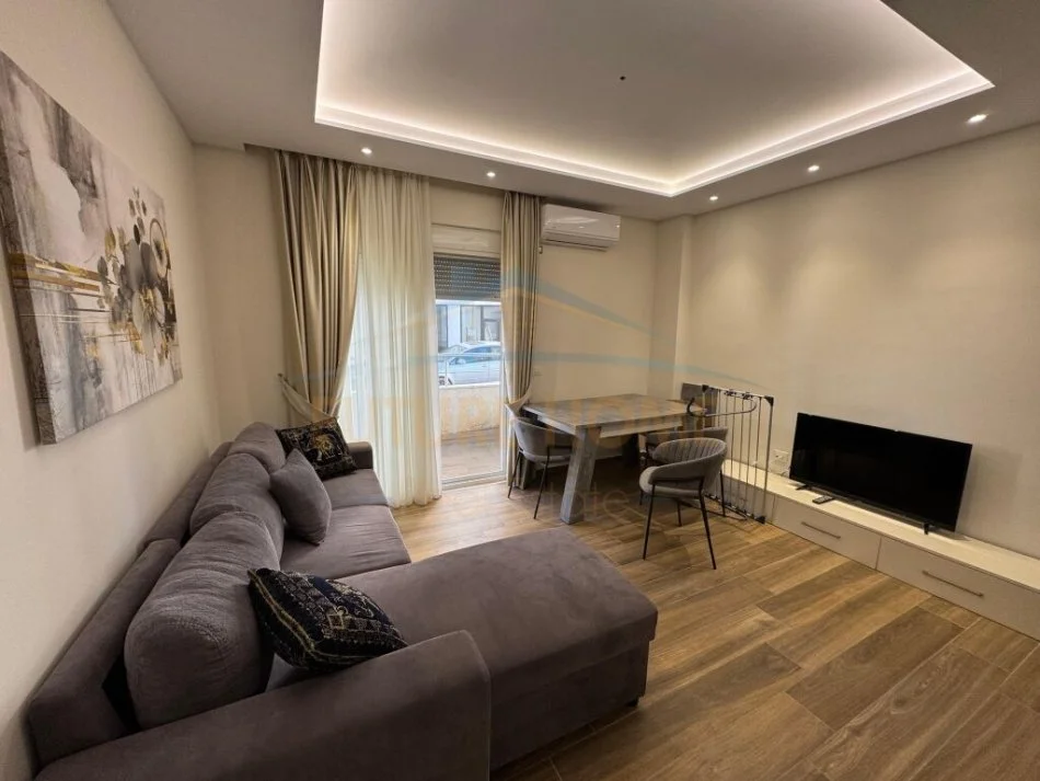 Durres, shitet apartament 1+1+Ballkon Kati 1, 66 m² 118.800 € (qerret)