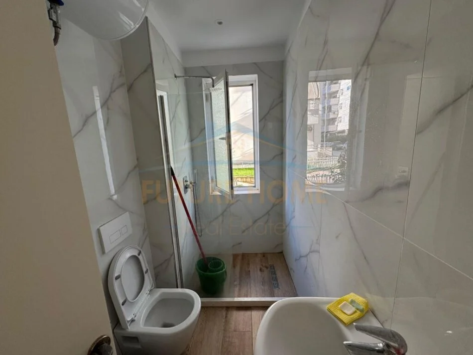 Durres, shitet apartament 1+1+Ballkon Kati 1, 66 m² 118.800 € (qerret)