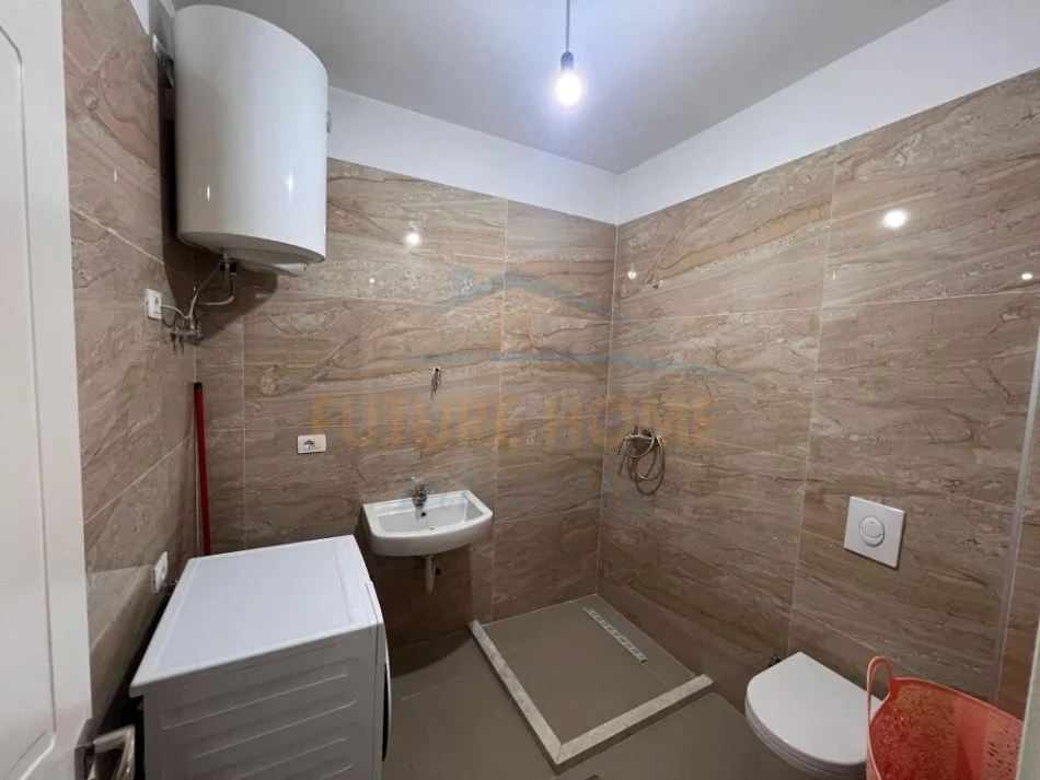 Tirane, jepet me qera apartament 2+1+Ballkon Kati 3, 130 m² 600 € (Teodor Keko)