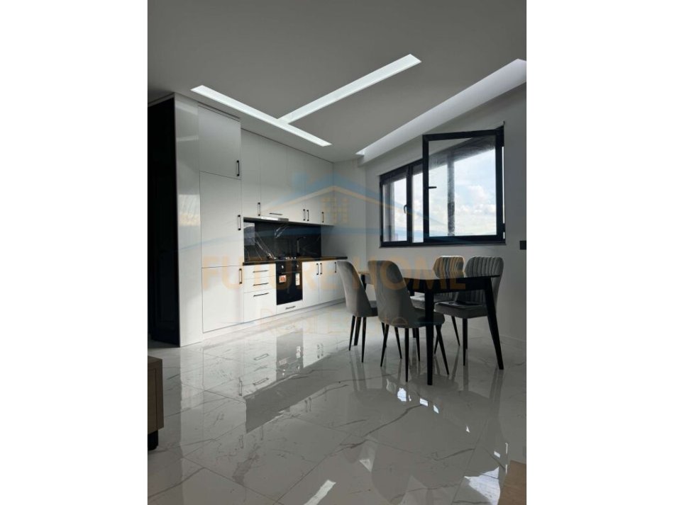 Tirane, jepet me qera apartament 1+1 Kati 9, 65 m² 600 € (Kompleksi &quot;Oasis&quot; Unaza e Re)