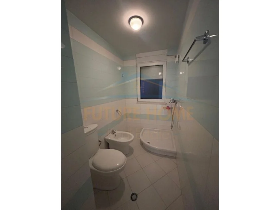 Tirane, shitet apartament 2+1 Kati 2, 103 m² 128.000 € (FRESK)