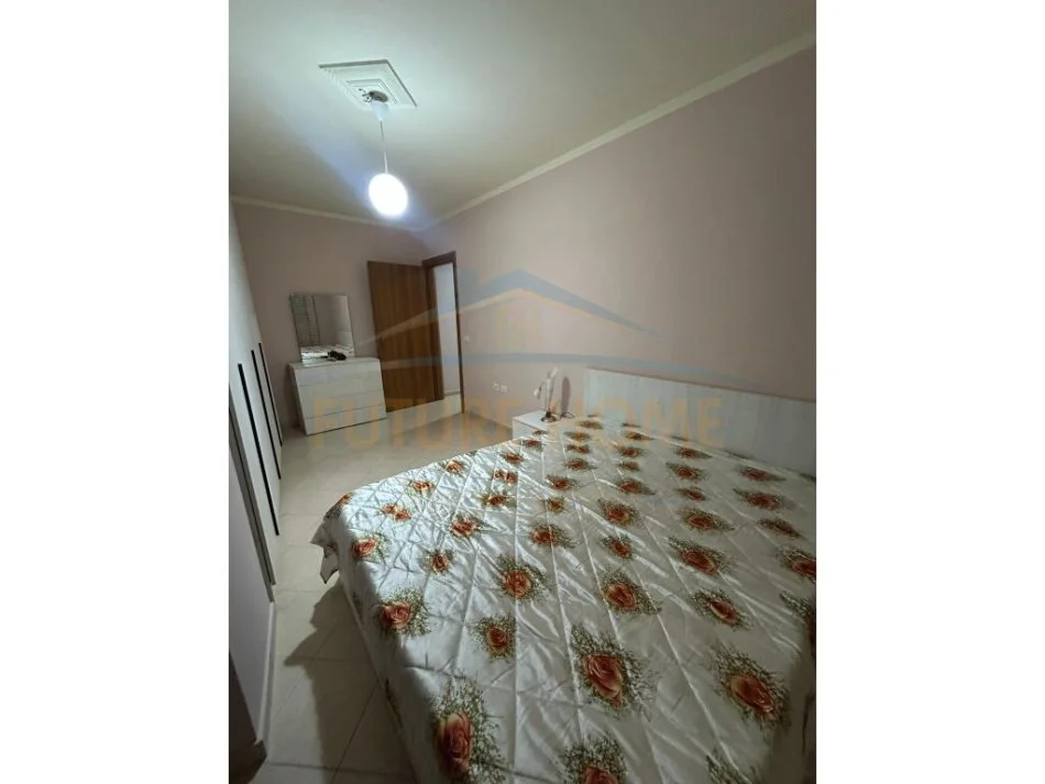 Tirane, shitet apartament 2+1 Kati 2, 103 m² 128.000 € (FRESK)