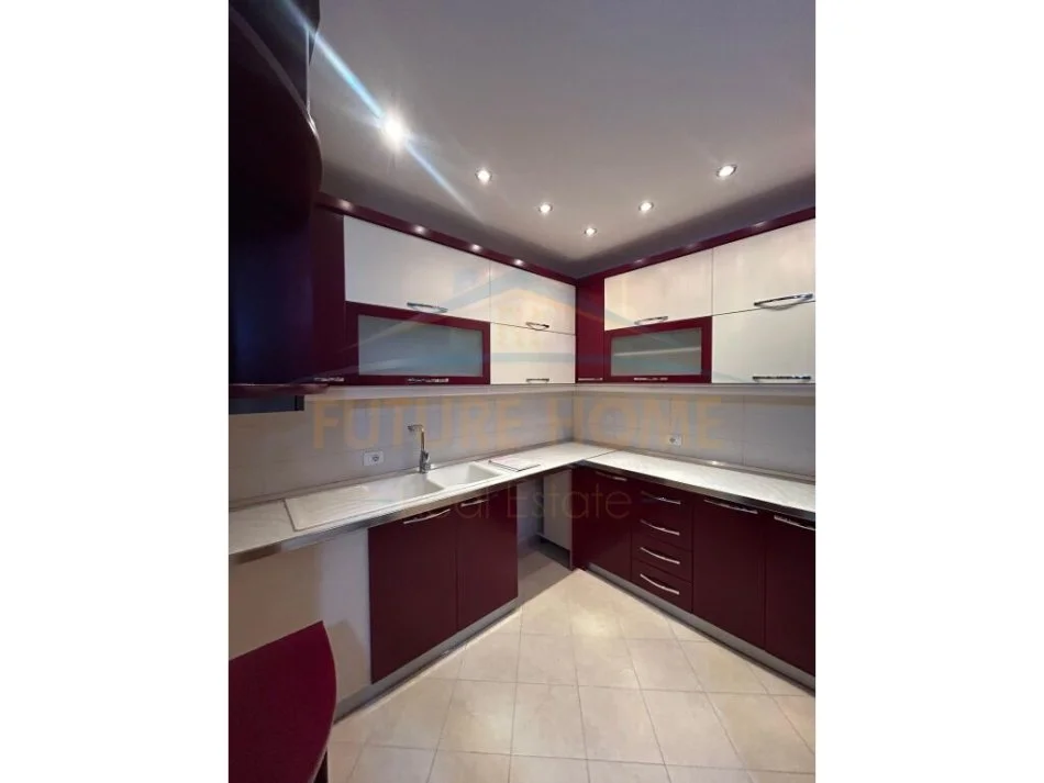 Tirane, shitet apartament 2+1 Kati 2, 103 m² 128.000 € (FRESK)