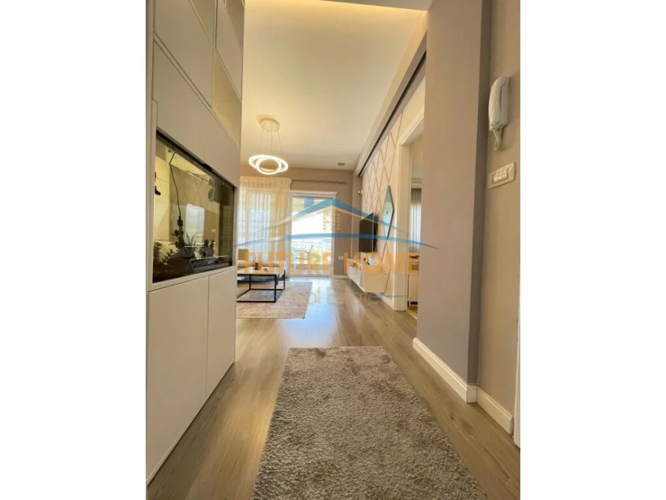 Tirane, shitet apartament 2+1 Kati 2, 104 m² 220.000 € (FARKE)