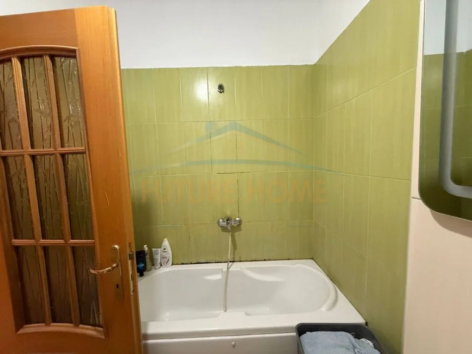 Tirane, shitet apartament 1+1+Ballkon Kati 6, 88 m² 70.000 € (Fresk)