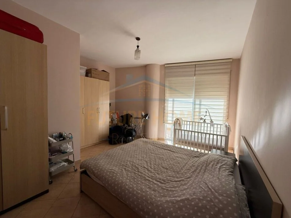 Tirane, shitet apartament 1+1+Ballkon Kati 6, 88 m² 70.000 € (Fresk)