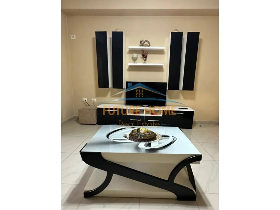 Tirane, shitet apartament 1+1+Ballkon Kati 3, 53 m² 120.000 € (Rruga Bardhyl)