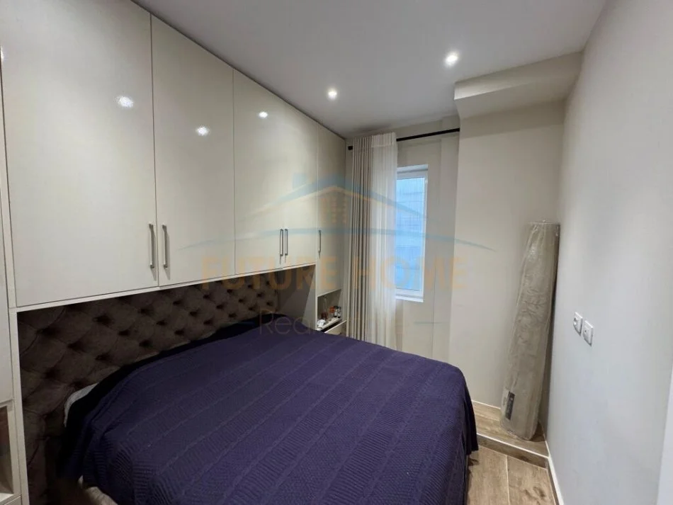 Durres, shitet apartament 1+1+Ballkon Kati 2, 48 m² 86.000 € (qerret)