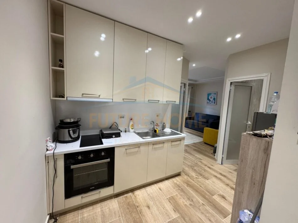 Durres, shitet apartament 1+1+Ballkon Kati 2, 48 m² 86.000 € (qerret)