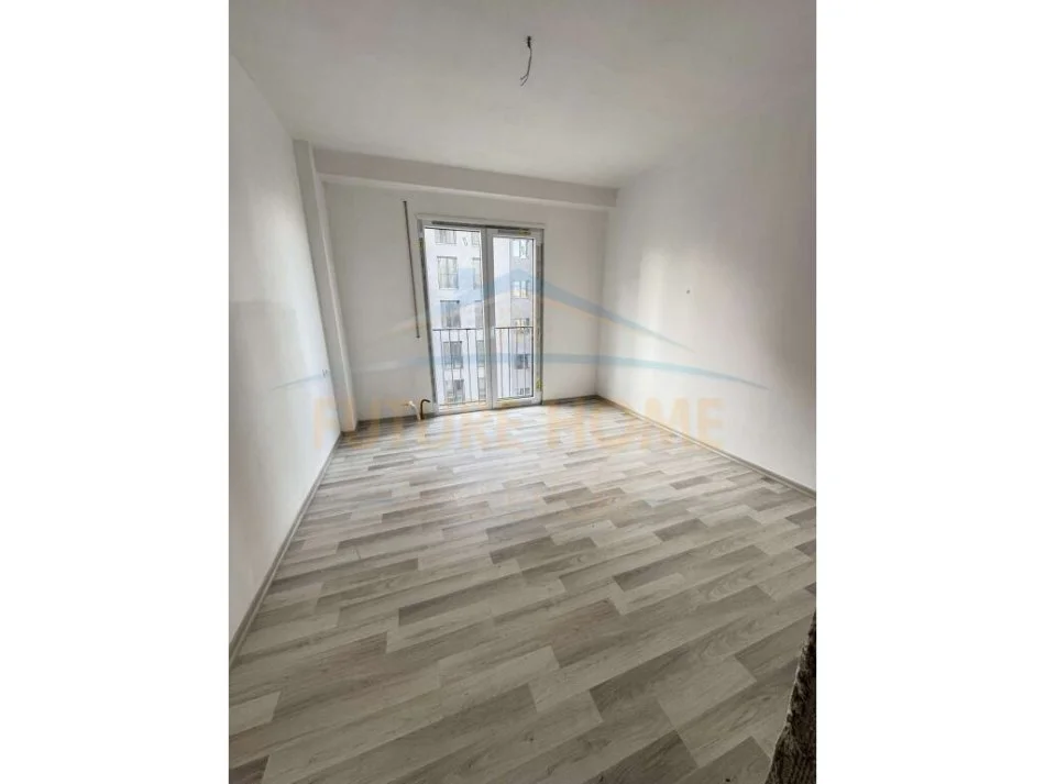 Tirane, shitet apartament 2+1 Kati 3, 107 m² 144.000 € (Kompleksi Jolla, Unaza e Re, Tiranë)