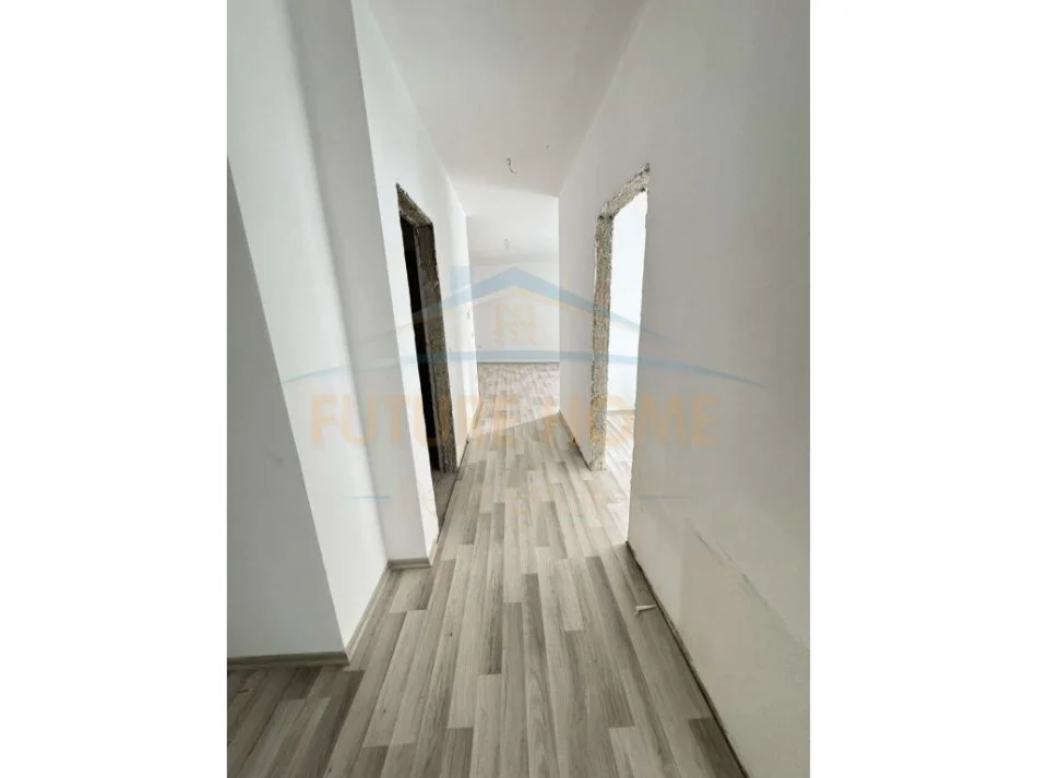 Tirane, shitet apartament 2+1 Kati 3, 107 m² 144.000 € (Kompleksi Jolla, Unaza e Re, Tiranë)