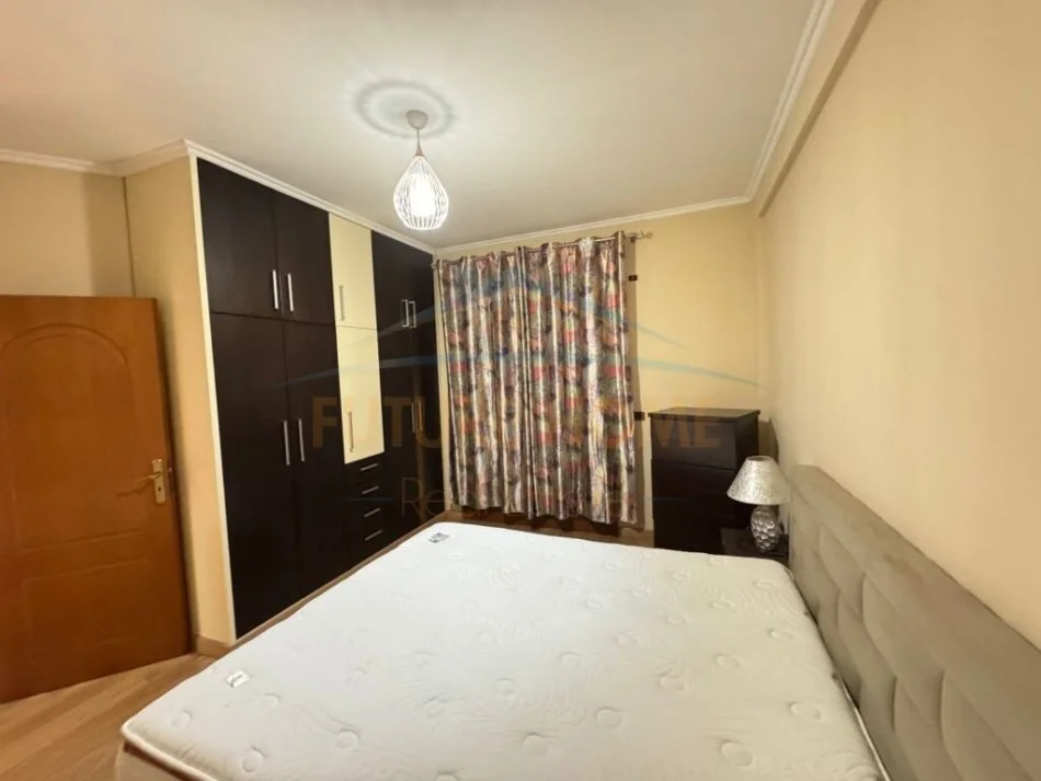 Tirane, apartament 3+1 Kati 3, 115 m² (unaza e re)