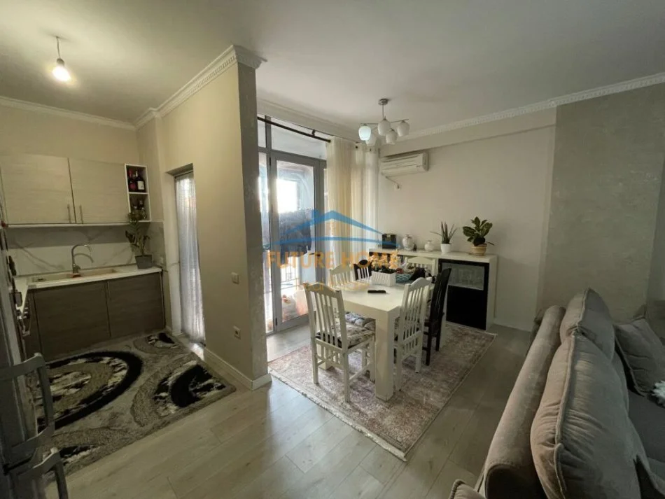 Tirane, shitet apartament 2+1+Aneks+Ballkon , 117 m² 137.000 € (Unaza e Re)