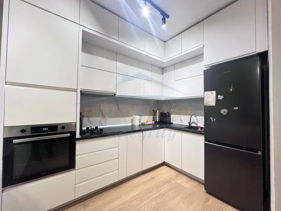 Tirane, shitet apartament 2+1+Aneks Kati 7, 91 m² 145.000 € (Rruga Hamdi Pepo)