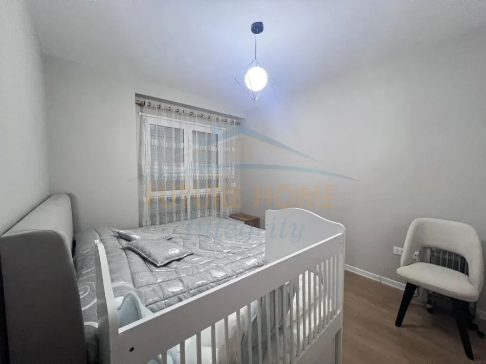 Tirane, shitet apartament 2+1+Ballkon Kati 7, 91 m² 143.000 € (Selite)